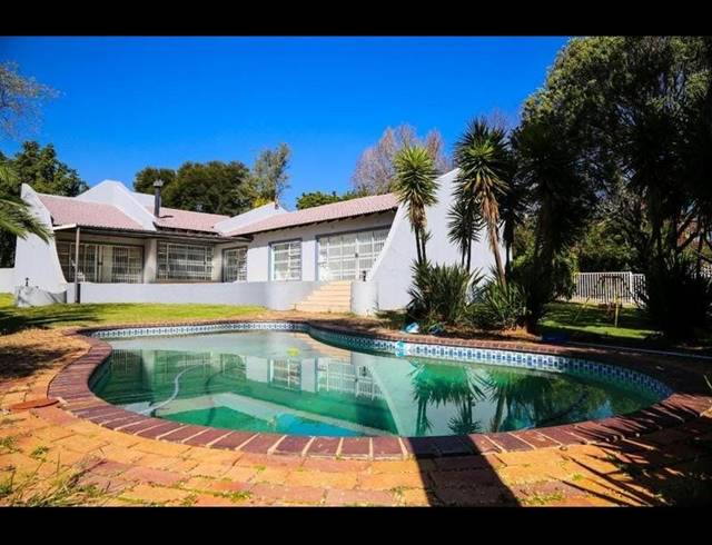 4 BEDROOM PROPERTY TO RENT IN BRYANSTON